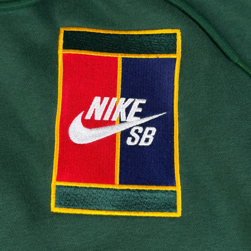 Nike SB Hoodie XL Green Heritage Embroidered Patch Skateboarding Fleece Sweater
